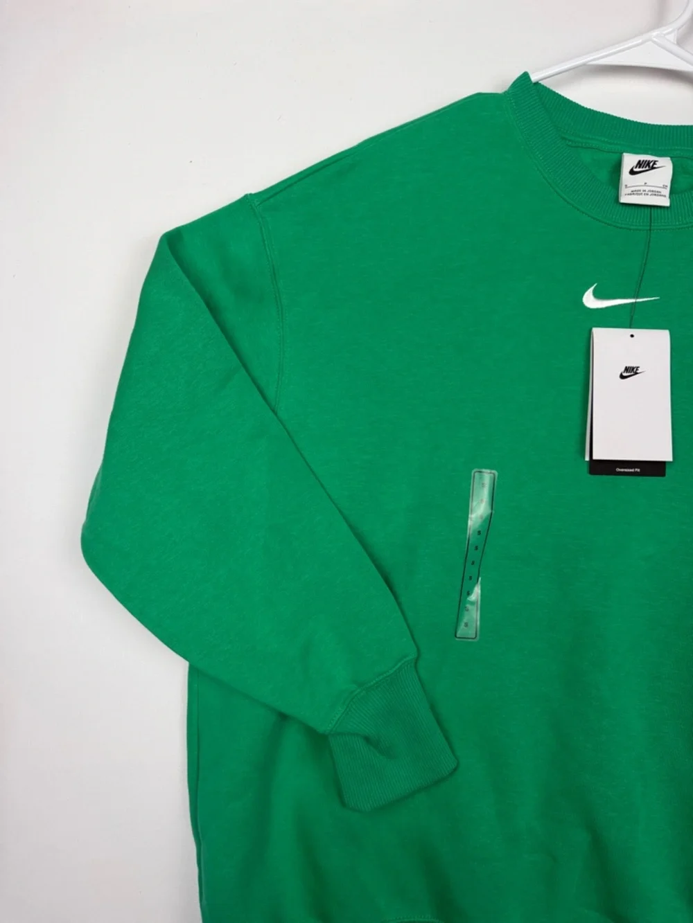 Nike Green Crewneck Sweatshirt with White Swoosh Women’s Small NWT - Picture 2 of 7